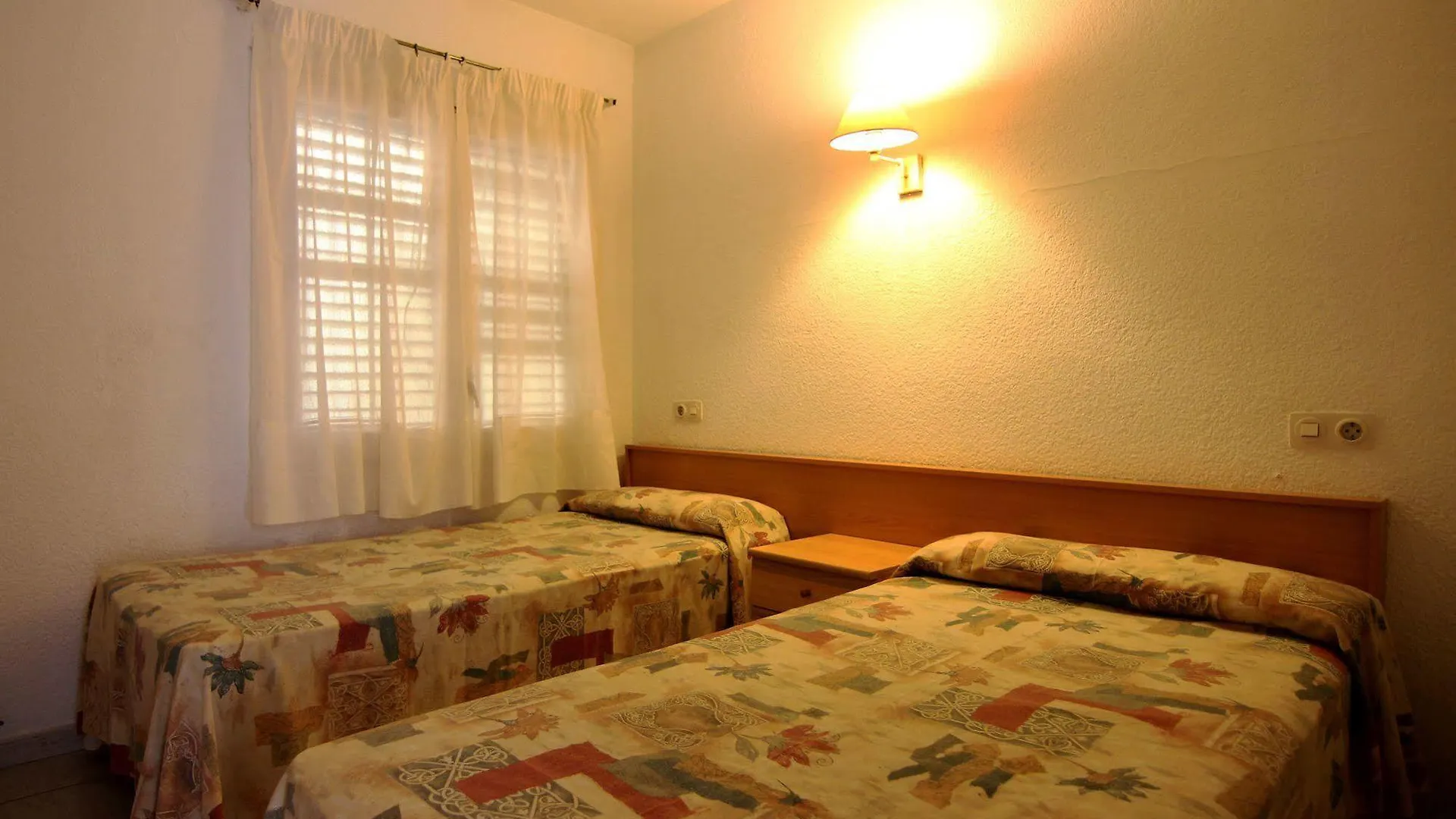 Apartamentos Zodiac يوريت دي مار
