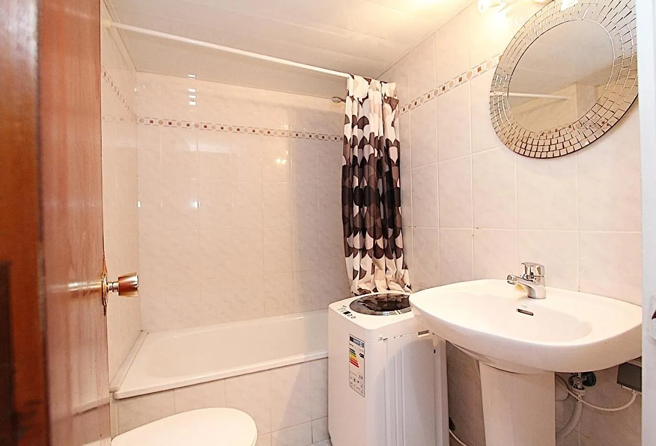 Apartamentos Zodiac 료렛 드 마르 아파트